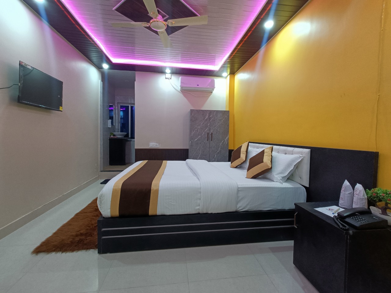 Executive Suite